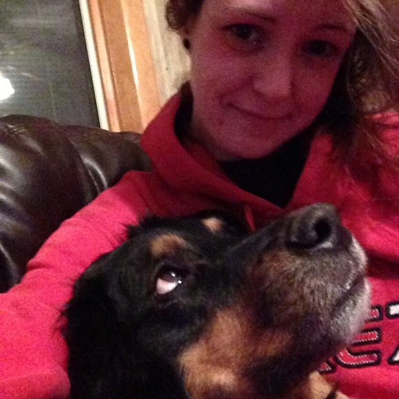 Meet your Posher, Stephanie - Picture 1 of 17